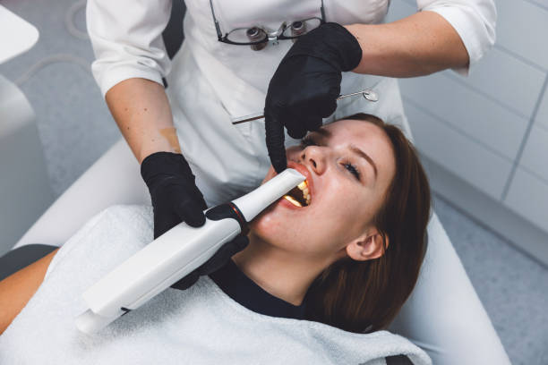 Best Cosmetic Emergency Dentistry in Manche North Shore, CA