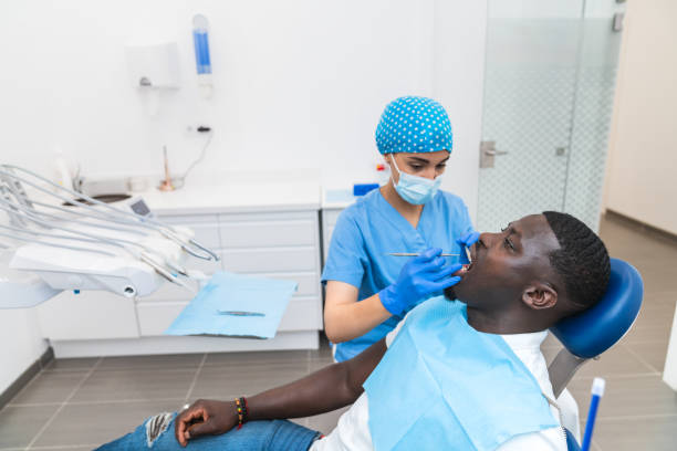 Best Emergency Gum Treatment in Manche North Shore, CA